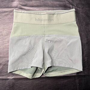 Lululemon License To Train High-Rise Short 2"